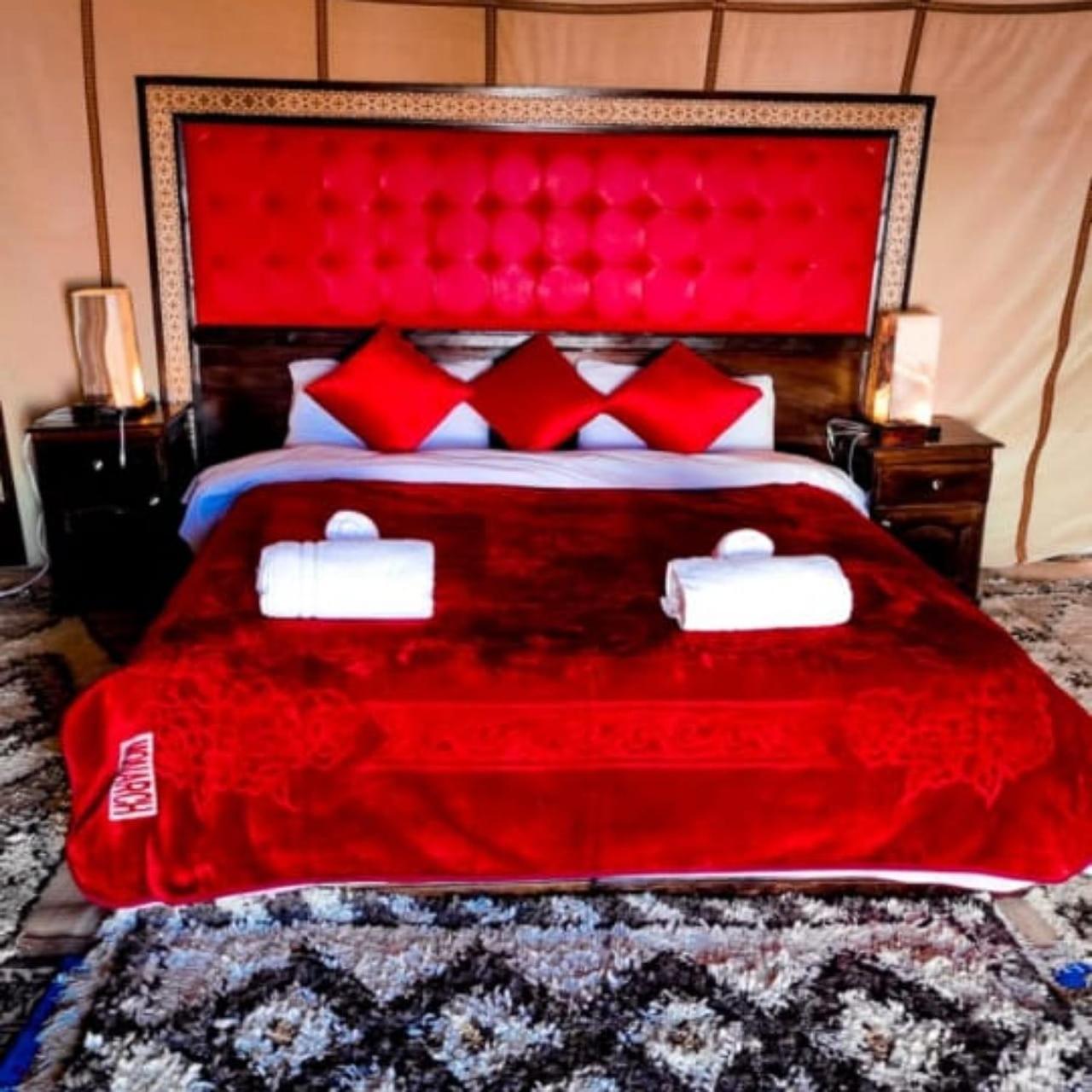 Отель Authentic Luxury Camp Мерзуга Экстерьер фото
